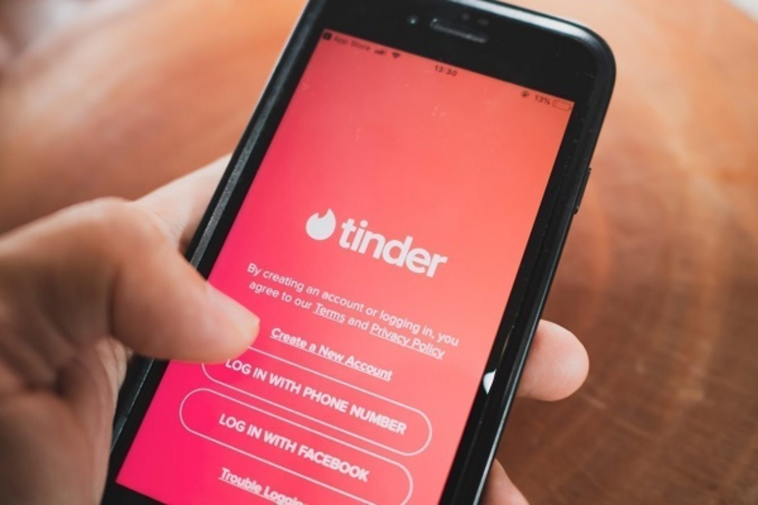 Tinder Gratuit Comment avoir Tinder gratuit sans payer